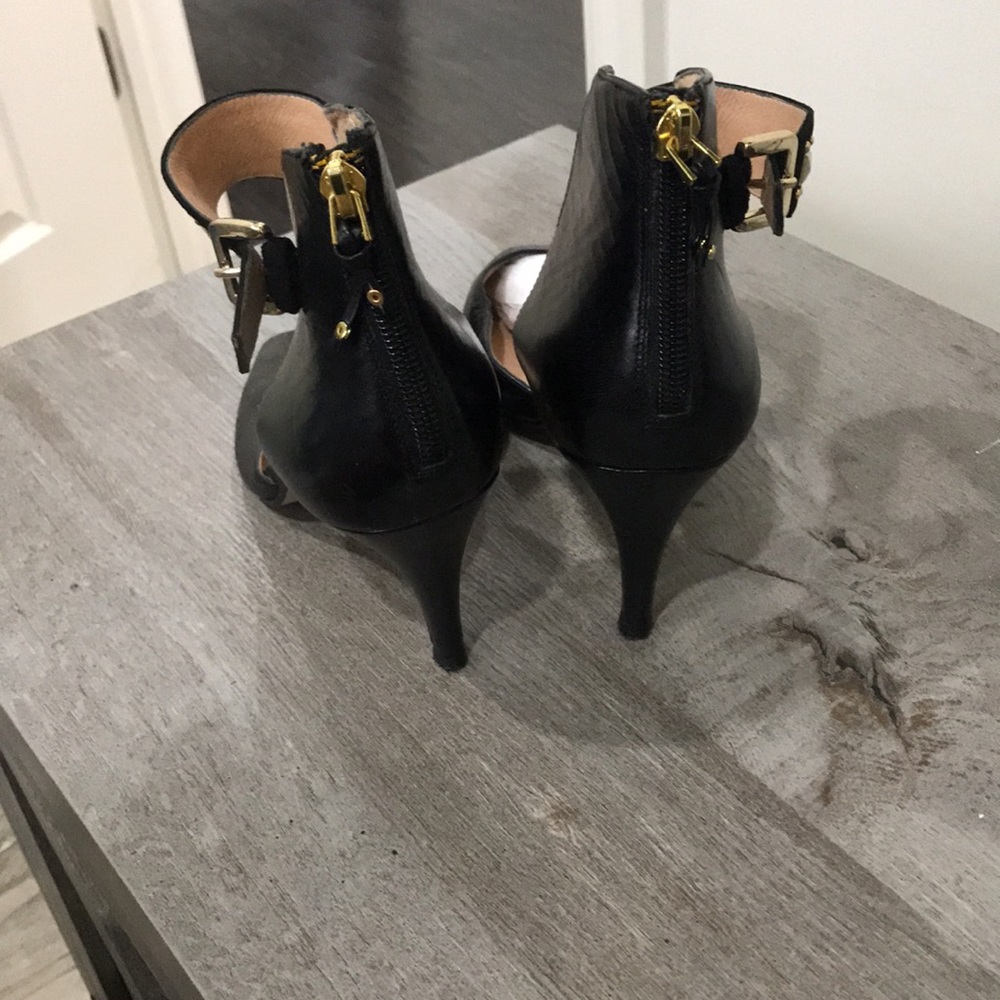 Town Shoes - Picture 5 of 6